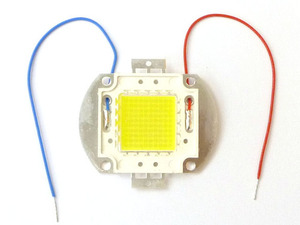 [I-04678]200W (300W) 백색 파워 LED 리드선 부착 OSW4XAHEE1E-ADT